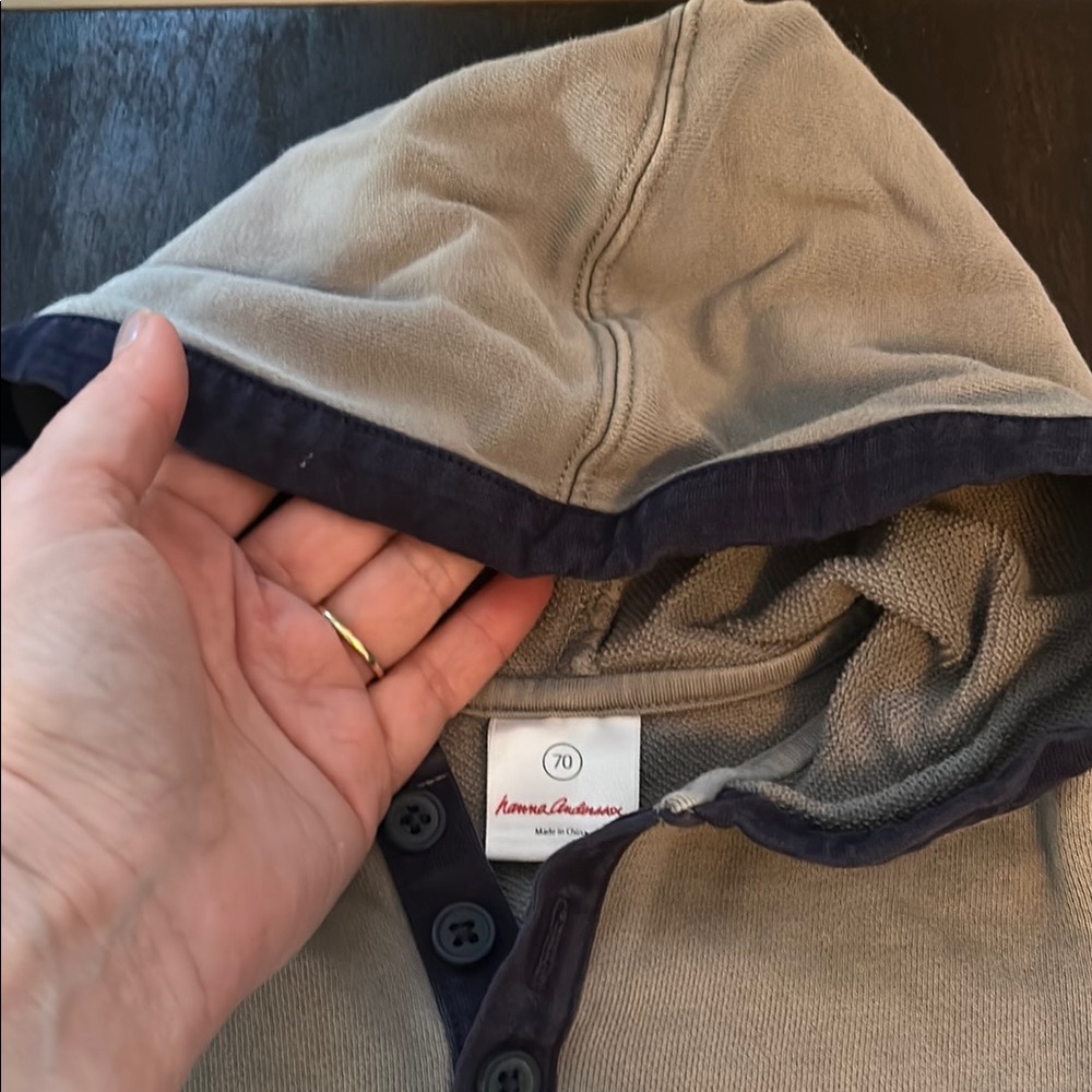 Hanna Andersson Gray Hooded Baby Romper with Dinosaur Design - Picture 6 of 7